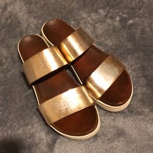 Platform sandals